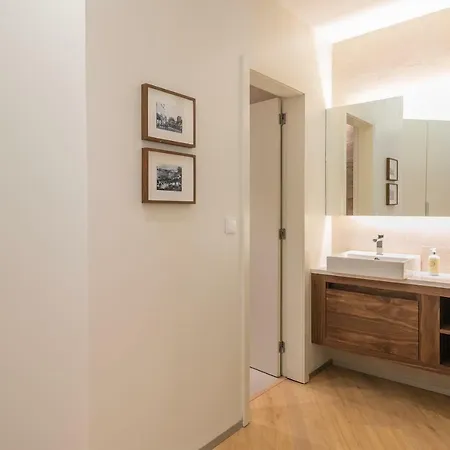 Downtown New * Порту